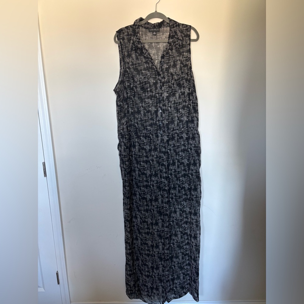 Forever 21 Black Sleeveless V-Neck Jumpsuit